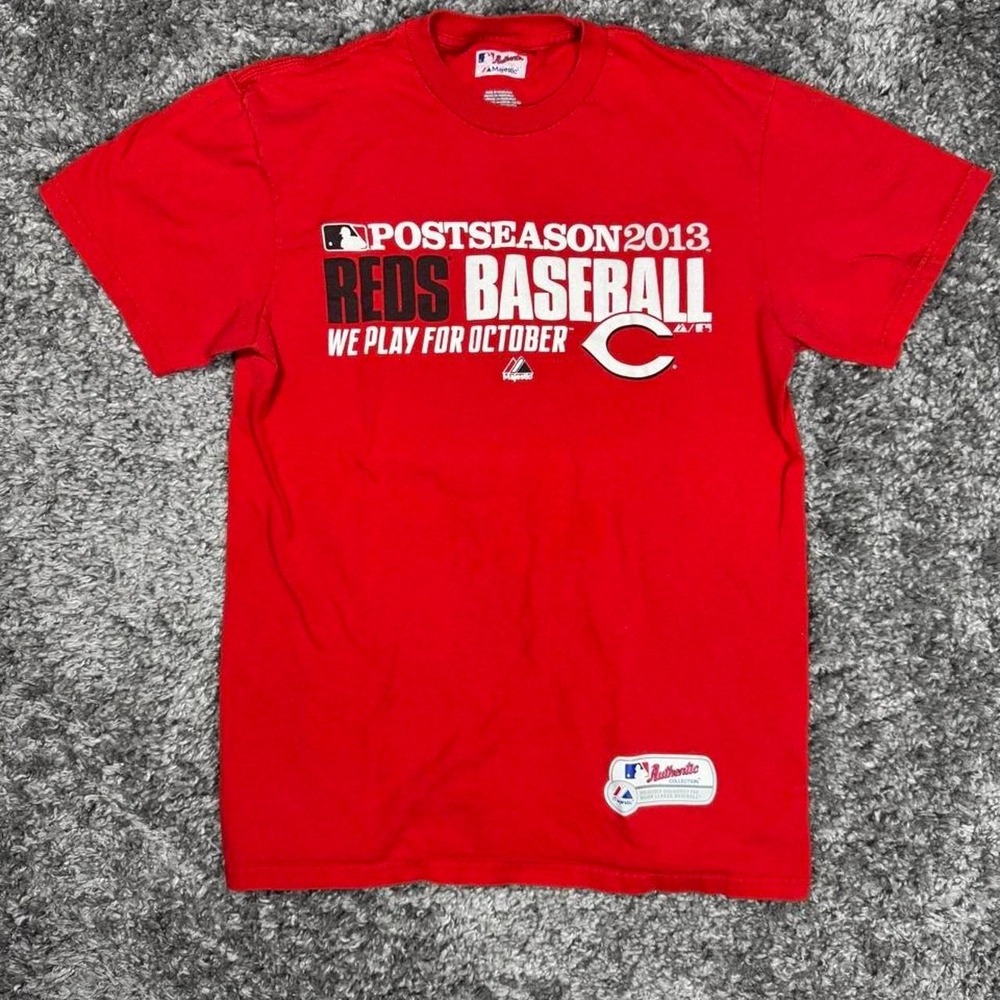 2013 Majestic Athletic Cincinnati Reds baseball t-shirt, Size Medium